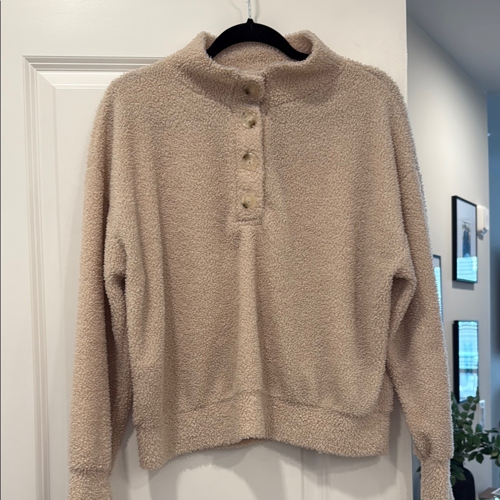 Vestique Beige Sherpa Pullover